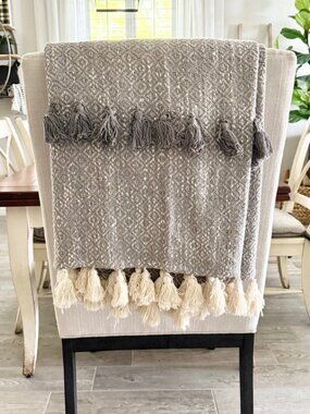 Patterned Throw Blanket with Chunky Tassels